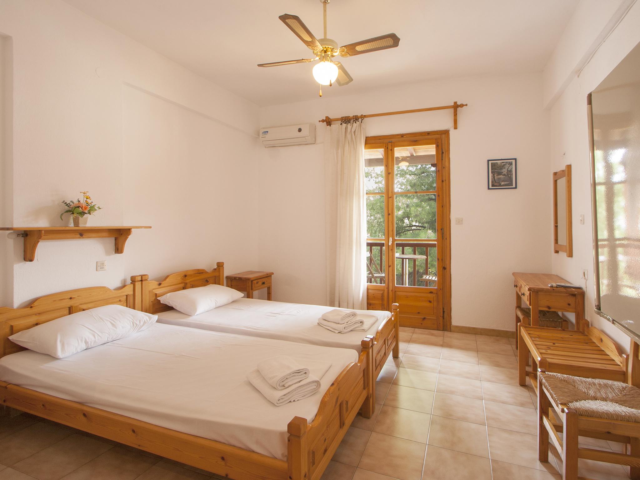 Eliza Skiathos Hotel Bagian luar foto